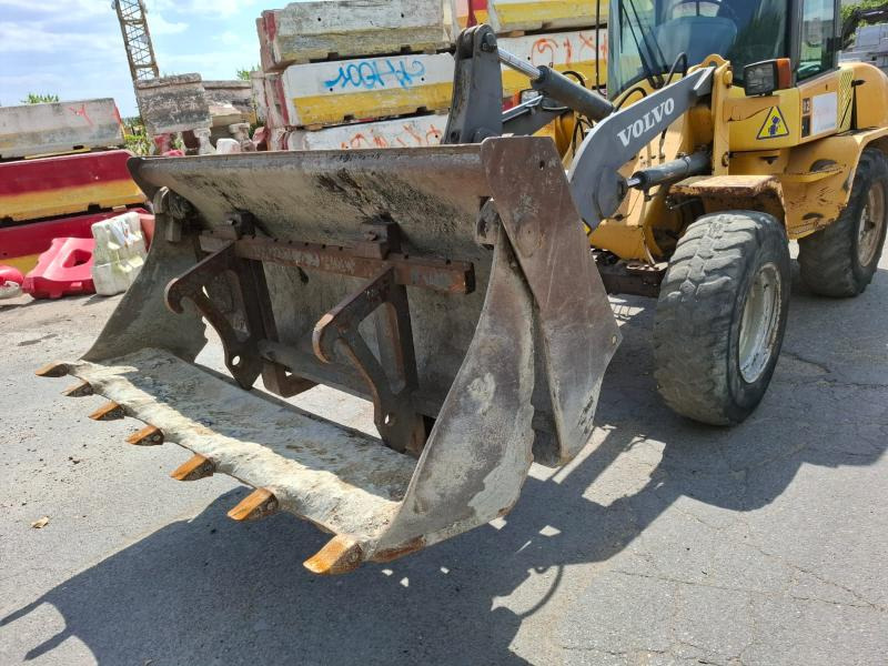 Cargadora de ruedas Volvo L 30: foto 11