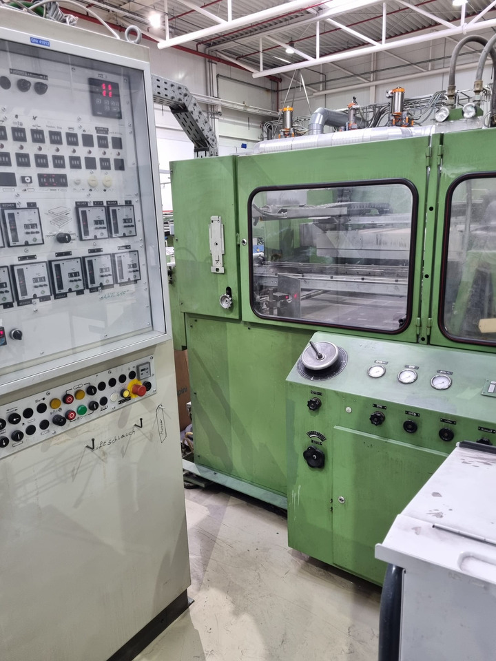 ILLIG THERMOFORMMASCHINE RDM 37/10 - Máquina de embalaje: foto 4 ILLIG THERMOFORMMASCHINE RDM 37/10 - Máquina de embalaje: foto 4
