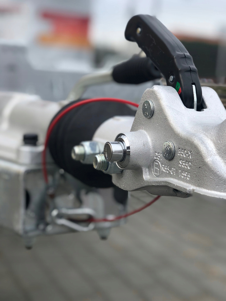 PRZYCZEPA LAWETA KOPARKI MINIKOPARKI 370x170 CM, 3500 KG / EXCAVATOR MINI EXCAVATOR TRANSPORTER TRAILER 370x170 CM, DMC 3500 KG - Remolque porta maquinaria: foto 3 PRZYCZEPA LAWETA KOPARKI MINIKOPARKI 370x170 CM, 3500 KG / EXCAVATOR MINI EXCAVATOR TRANSPORTER TRAILER 370x170 CM, DMC 3500 KG - Remolque porta maquinaria: foto 3