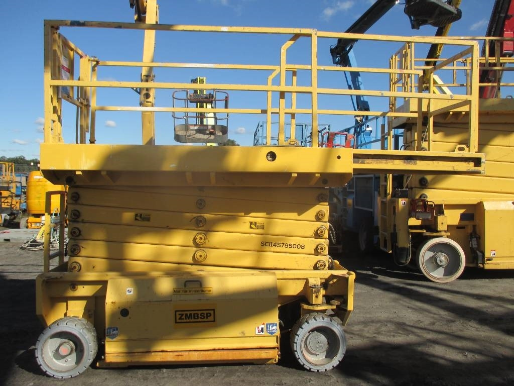 HAB S142-12E2WD - Plataforma de tijeras: foto 2 HAB S142-12E2WD - Plataforma de tijeras: foto 2