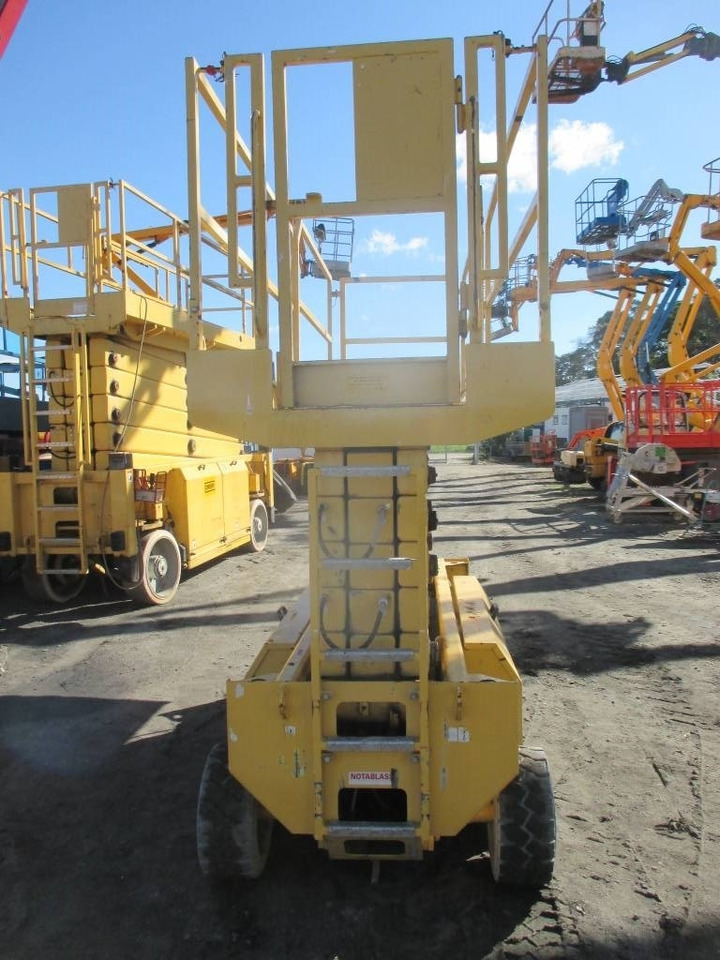 HAB S142-12E2WD - Plataforma de tijeras: foto 4 HAB S142-12E2WD - Plataforma de tijeras: foto 4