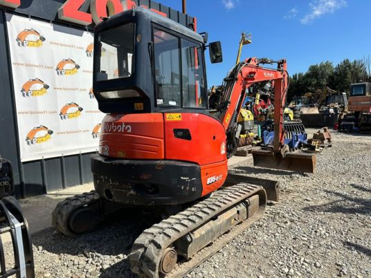 Kubota Kubota U35-3A3 Cabine à 23 500€ HT - Miniexcavadora: foto 4 Kubota Kubota U35-3A3 Cabine à 23 500€ HT - Miniexcavadora: foto 4