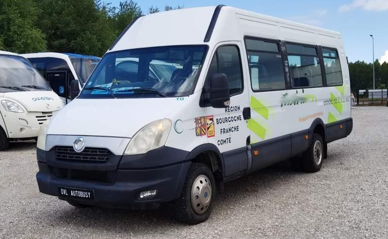 Iveco Daily 23 miejsca, KLIMA, WEBASTO - Minibús, Furgoneta de pasajeros: foto 2 Iveco Daily 23 miejsca, KLIMA, WEBASTO - Minibús, Furgoneta de pasajeros: foto 2