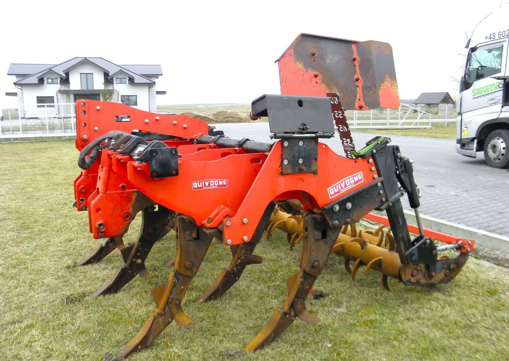Inny Quivogne 3 metry Głębosz 2014 Rok , Stan Idealny - Equipo para trabajo del suelo: foto 1 Inny Quivogne 3 metry Głębosz 2014 Rok , Stan Idealny - Equipo para trabajo del suelo: foto 1