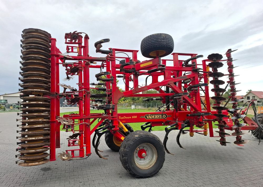 Väderstad TOPDOWN 600 2015 Rok, Nie Malowany , Stan Bardzo Dobry - Equipo para trabajo del suelo: foto 4 Väderstad TOPDOWN 600 2015 Rok, Nie Malowany , Stan Bardzo Dobry - Equipo para trabajo del suelo: foto 4