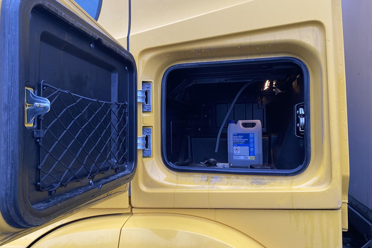 Camión frigorífico para transporte de alimentos MERCEDES-BENZ Atego 2853: foto 12