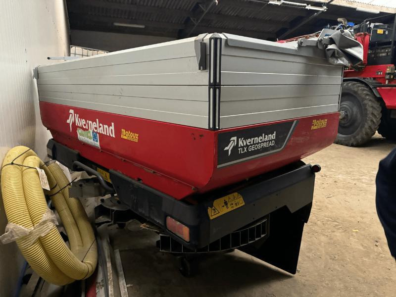 KVERNELAND TLX 3225 GEOSPRE - Esparcidor de fertilizantes: foto 4 KVERNELAND TLX 3225 GEOSPRE - Esparcidor de fertilizantes: foto 4