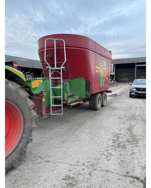 STRAUTMANN VERTI MIX 2401 - Desensiladora: foto 1 STRAUTMANN VERTI MIX 2401 - Desensiladora: foto 1