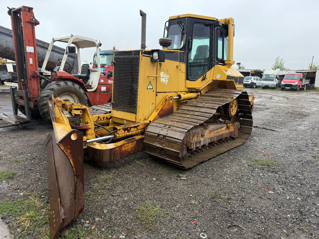 BULLDOZER CATERPILLAR D5 - Bulldozer: foto 2 BULLDOZER CATERPILLAR D5 - Bulldozer: foto 2