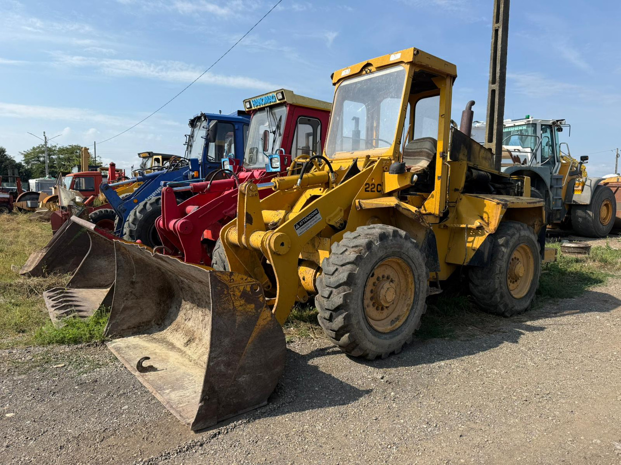 HANOMAG 22C FRONT LOADER - Cargadora de ruedas: foto 1 HANOMAG 22C FRONT LOADER - Cargadora de ruedas: foto 1