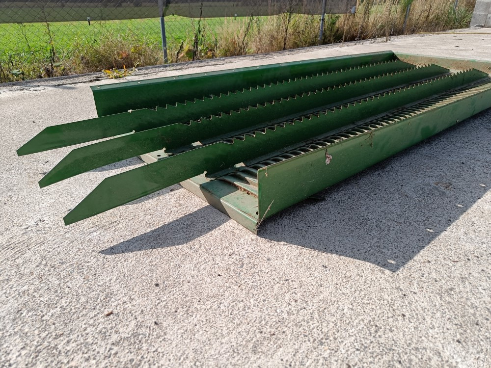 John Deere 942 leikkuupuimurin uusi viettopinta - Cosechadora de granos: foto 5 John Deere 942 leikkuupuimurin uusi viettopinta - Cosechadora de granos: foto 5