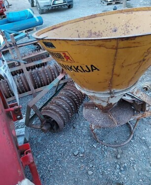 Junkkari Pintalevitin - Viska - Keskipakolevitin - Esparcidor de fertilizantes: foto 2 Junkkari Pintalevitin - Viska - Keskipakolevitin - Esparcidor de fertilizantes: foto 2