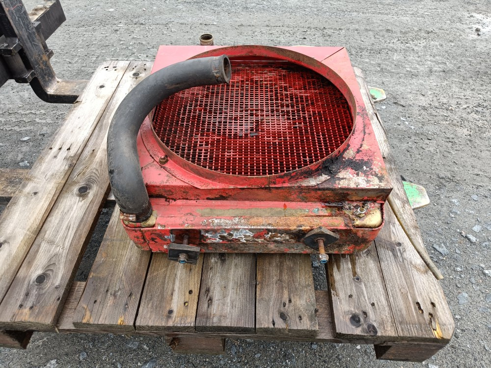 Sampo 410 jäähdytin - Radiador para Cosechadora de granos: foto 5 Sampo 410 jäähdytin - Radiador para Cosechadora de granos: foto 5