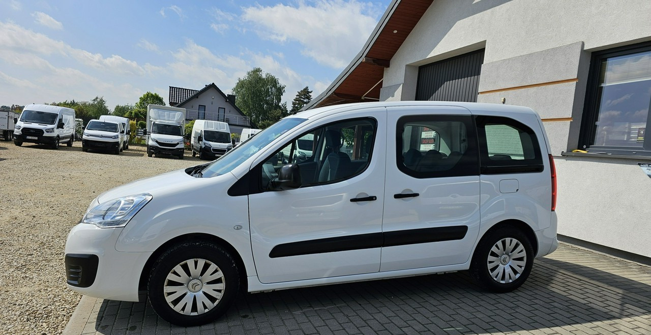 Citroen Berlingo II 5 -osobowy - Coche: foto 4 Citroen Berlingo II 5 -osobowy - Coche: foto 4