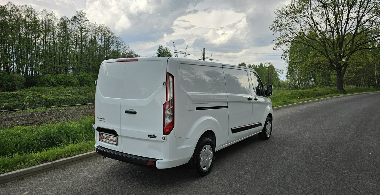 Ford Transit Transit Custom Ford Transit Custom long bardzo ładny egzemplarz - Furgón: foto 5 Ford Transit Transit Custom Ford Transit Custom long bardzo ładny egzemplarz - Furgón: foto 5