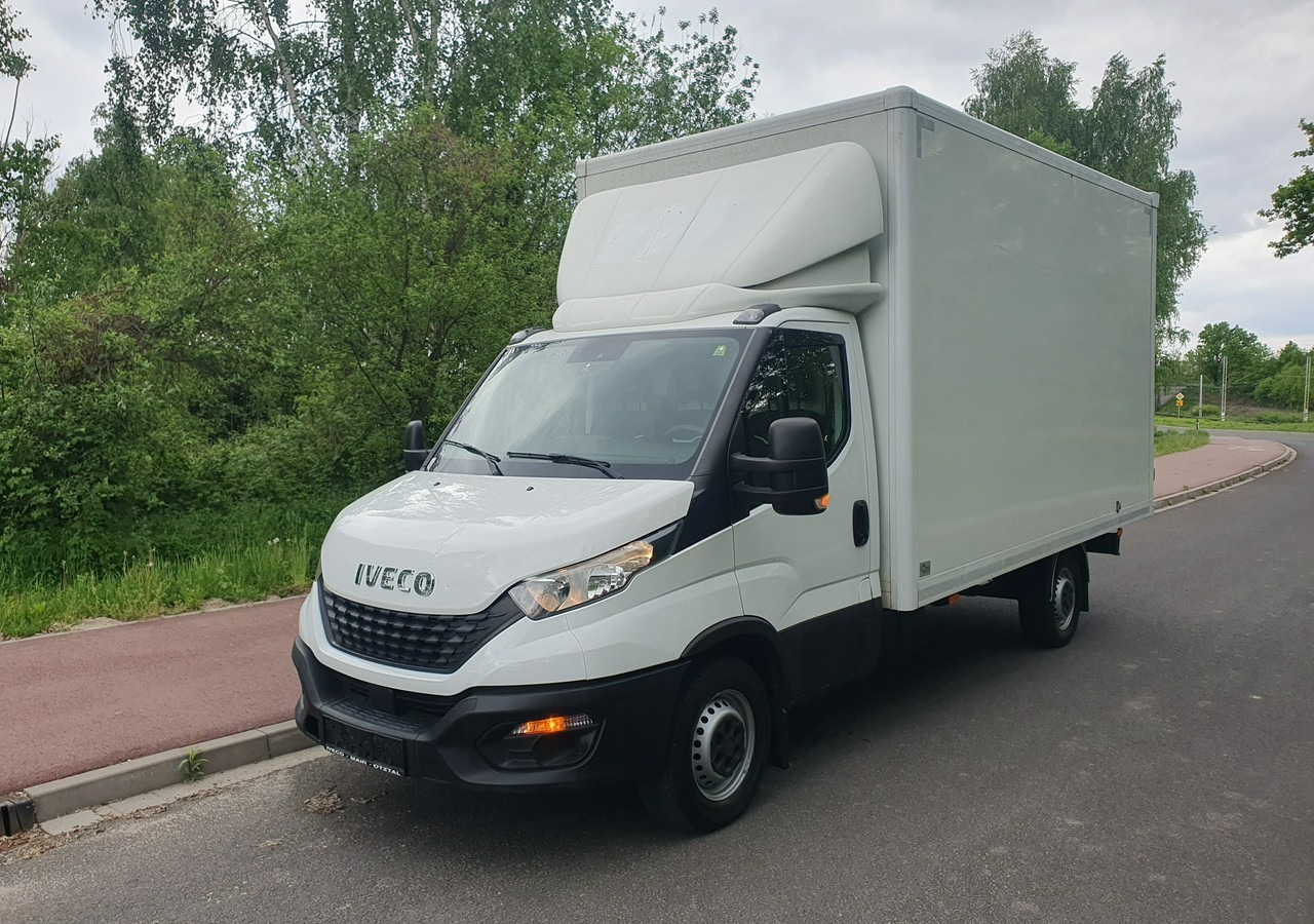 Leasing de  Iveco 35 Daily 35S14 Iveco 35 Daily 35S14: foto 7