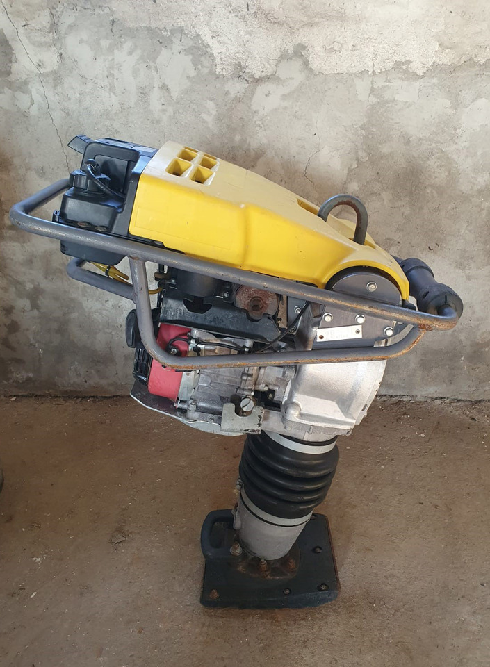 ATLAS Copco LT7000 - Vibroapisonador: foto 2 ATLAS Copco LT7000 - Vibroapisonador: foto 2