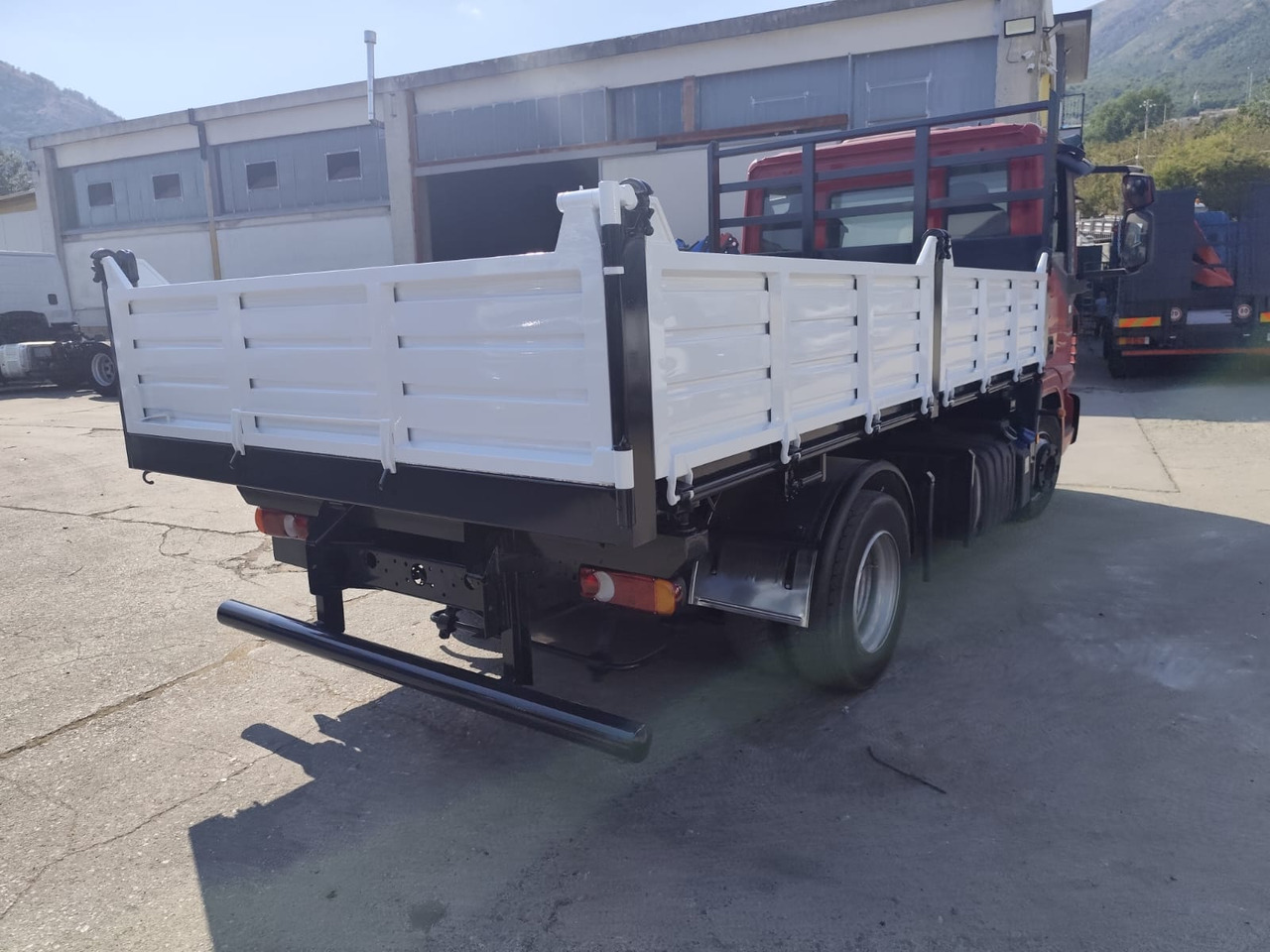 Camión chasis IVECO EUROCARGO 80-190: foto 11