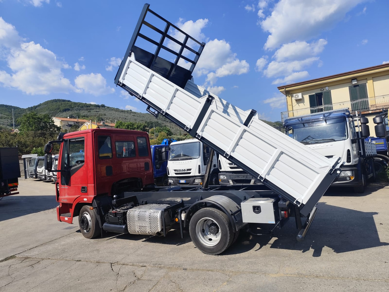 Camión chasis IVECO EUROCARGO 80-190: foto 35