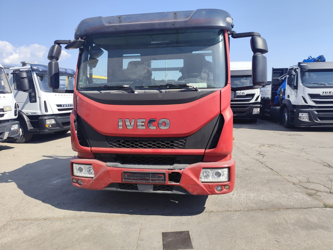 Camión chasis IVECO EUROCARGO 80-190: foto 17