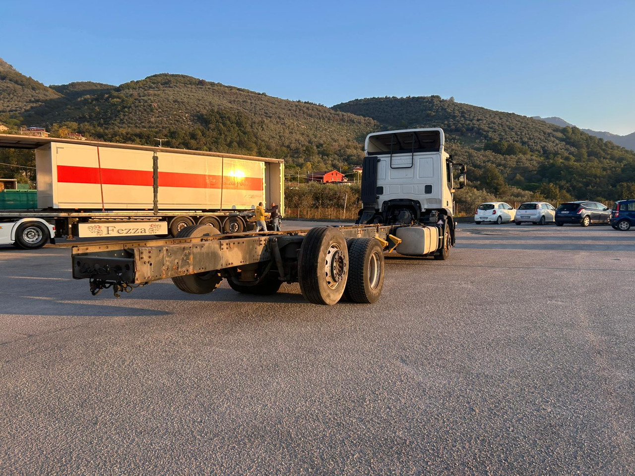 Camión chasis IVECO STRALIS AD 260S31 XP: foto 20