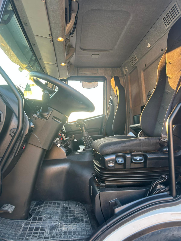 Camión chasis IVECO STRALIS AD 260S31 XP: foto 15