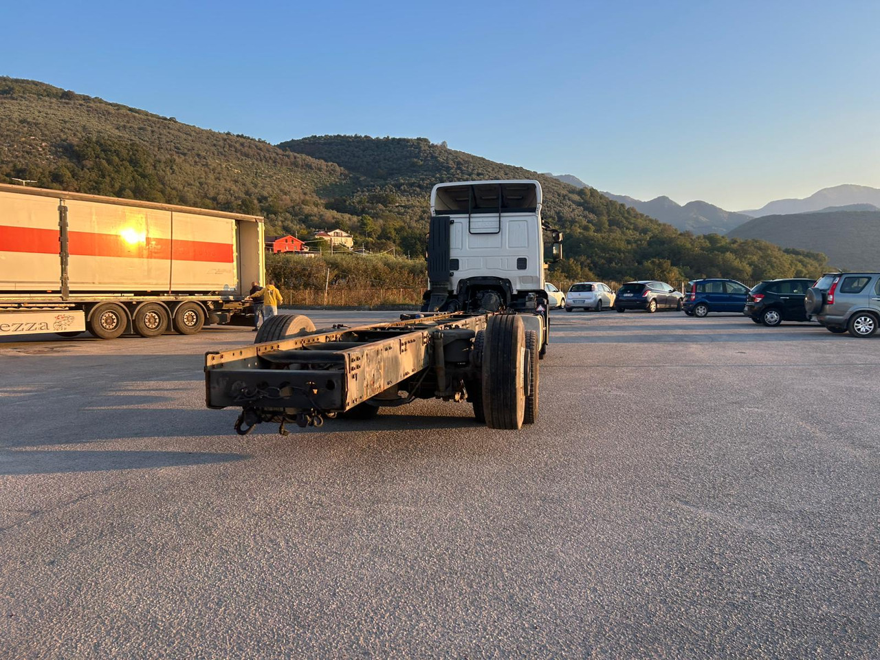 Camión chasis IVECO STRALIS AD 260S31 XP: foto 14