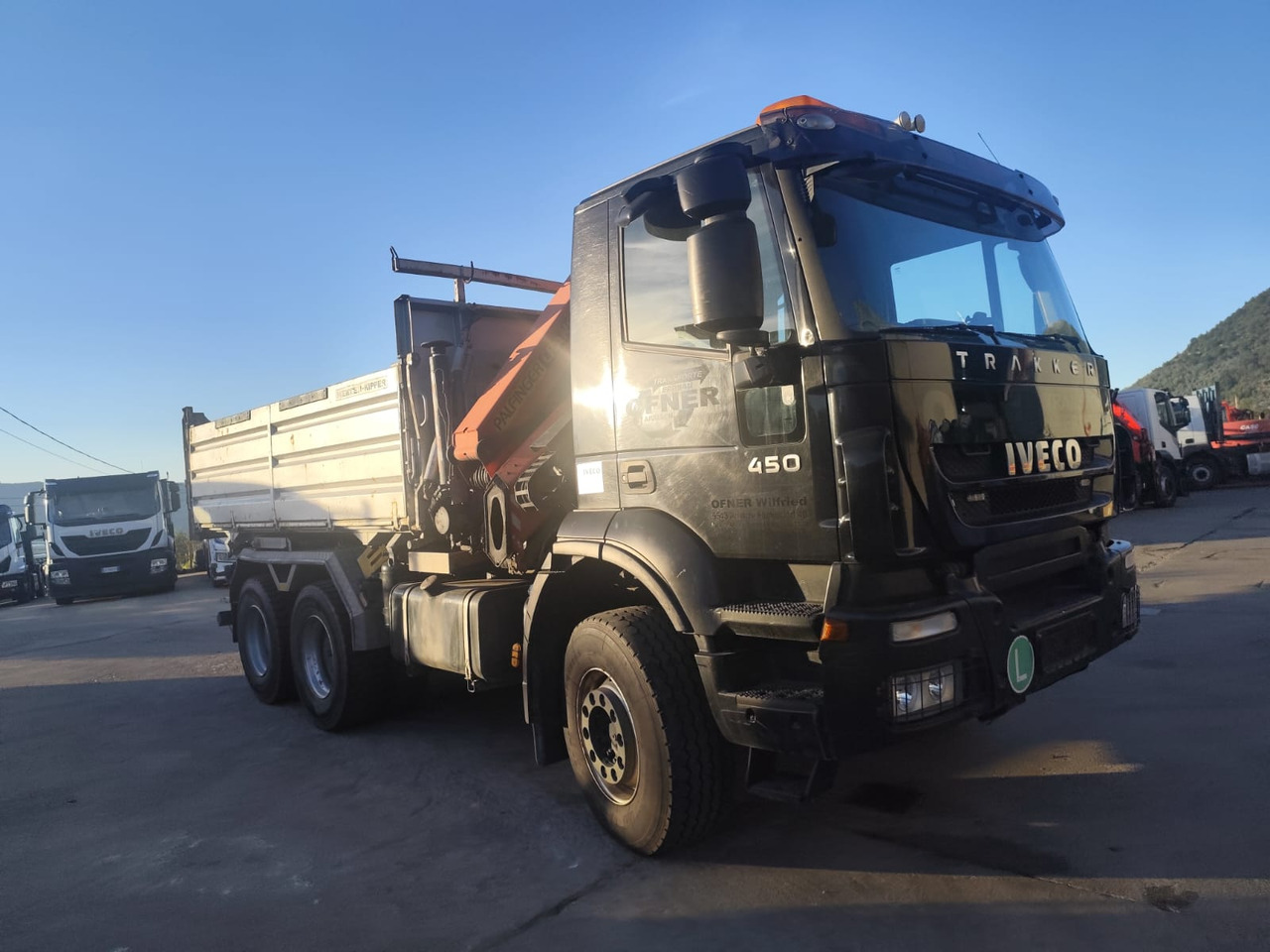 IVECO TRAKKER 380T45 - Camión grúa: foto 1 IVECO TRAKKER 380T45 - Camión grúa: foto 1
