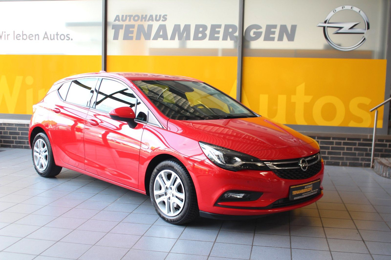 Opel Astra K Lim. Innovation Navi Voll-LED Kamera - Coche: foto 1 Opel Astra K Lim. Innovation Navi Voll-LED Kamera - Coche: foto 1