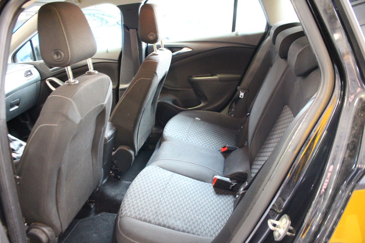 Coche familiar Opel Astra K Sports Tourer Edition AHK Navi: foto 9