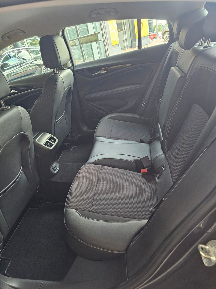 Opel Insignia B GS Elegance Memory Matrix SHZ Massage - Sedan: foto 5 Opel Insignia B GS Elegance Memory Matrix SHZ Massage - Sedan: foto 5