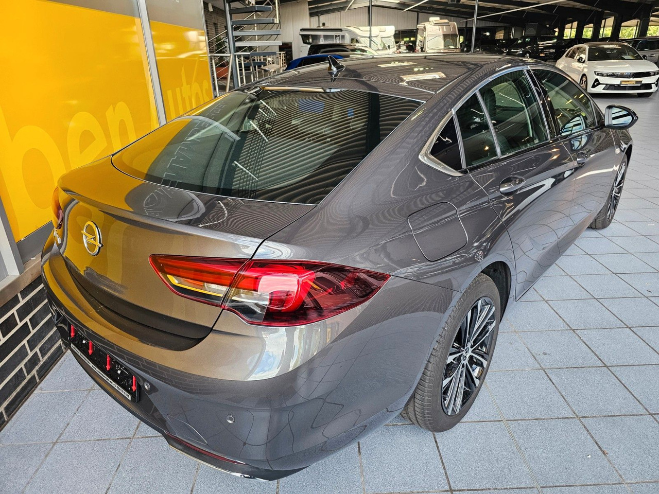 Opel Insignia B GS Elegance Memory Matrix SHZ Massage - Sedan: foto 2 Opel Insignia B GS Elegance Memory Matrix SHZ Massage - Sedan: foto 2