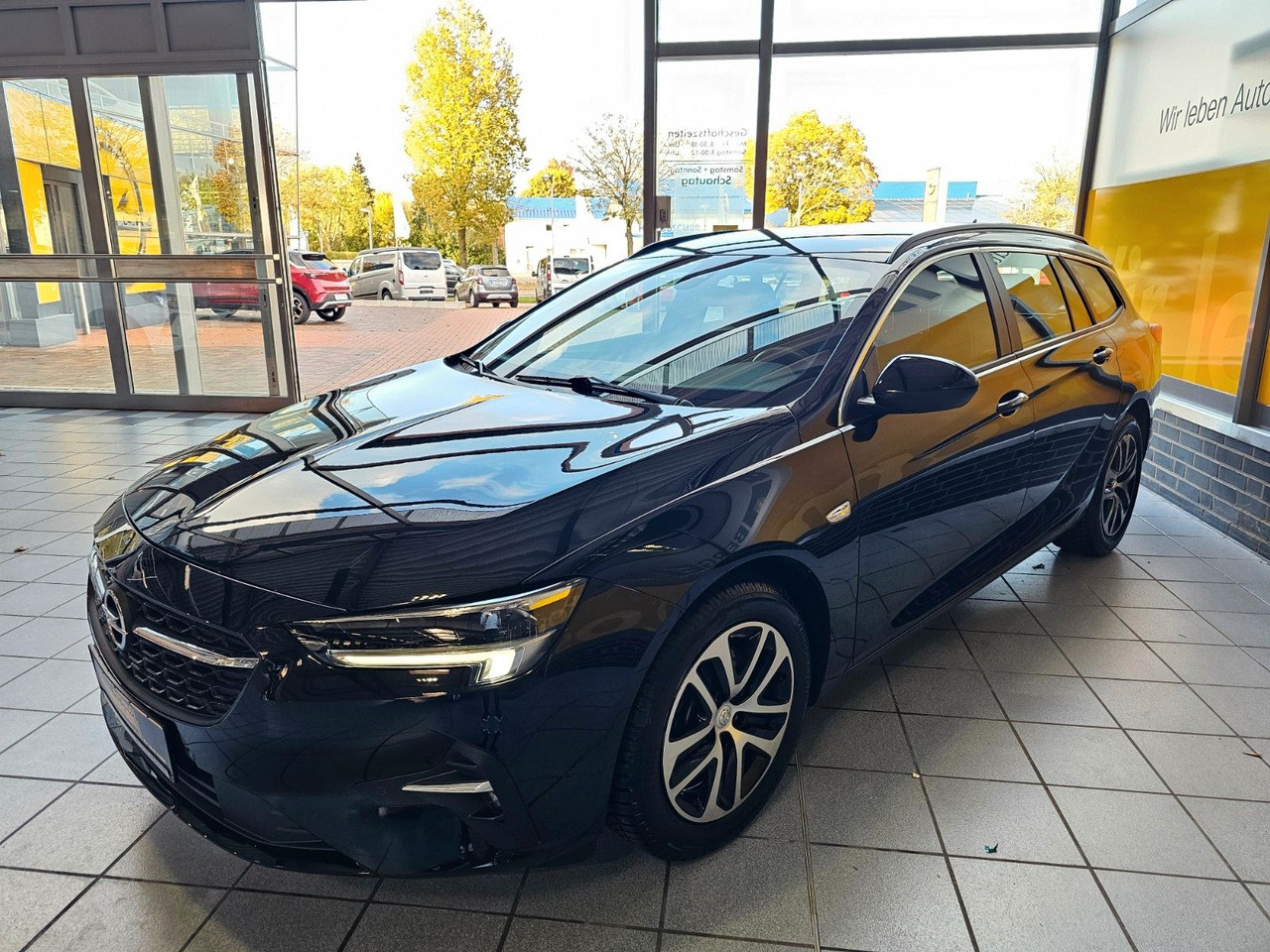 Opel Insignia B ST SHZ LHzg Carplay PDC Spurassistent - Coche familiar: foto 4 Opel Insignia B ST SHZ LHzg Carplay PDC Spurassistent - Coche familiar: foto 4