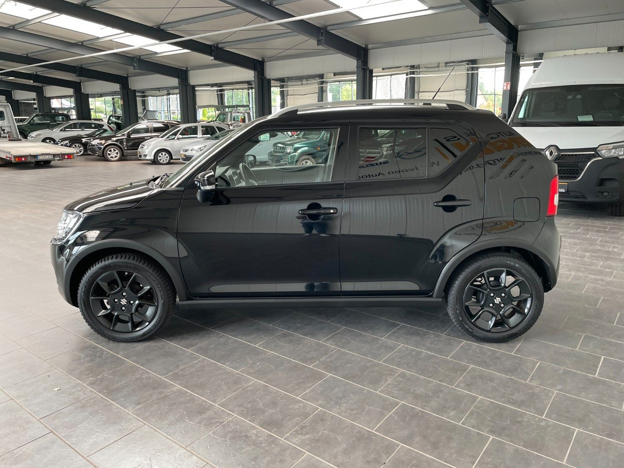 Suzuki Ignis Comfort+ Behinderten-Umbau Kamera Navi LED - Sedan: foto 5 Suzuki Ignis Comfort+ Behinderten-Umbau Kamera Navi LED - Sedan: foto 5
