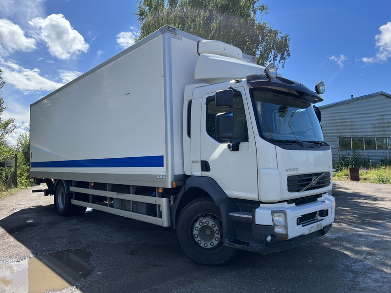 Volvo FL 290 - Camión caja cerrada: foto 2 Volvo FL 290 - Camión caja cerrada: foto 2
