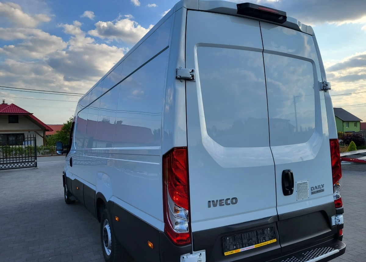 Iveco Iveco 180 Himatic 3.0 180hp Maxi -v Led -Xenon- v Led-Xenon - Furgón: foto 4 Iveco Iveco 180 Himatic 3.0 180hp Maxi -v Led -Xenon- v Led-Xenon - Furgón: foto 4
