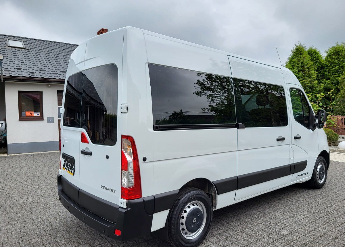 Minibús, Furgoneta de pasajeros Renault Master 2.3 170ps. L2H2  8-osobowy Serwisowany I właściciel: foto 18