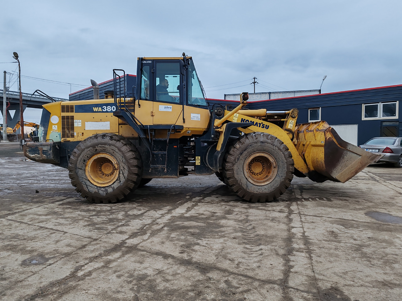 KOMATSU WA 380-S - Cargadora de ruedas: foto 5 KOMATSU WA 380-S - Cargadora de ruedas: foto 5