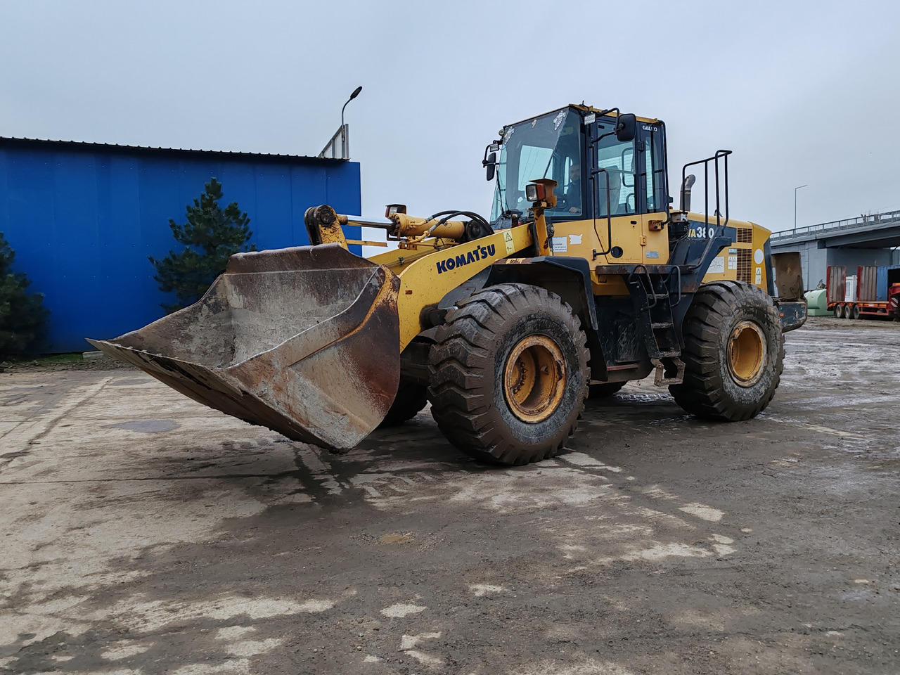 KOMATSU WA 380-S - Cargadora de ruedas: foto 4 KOMATSU WA 380-S - Cargadora de ruedas: foto 4