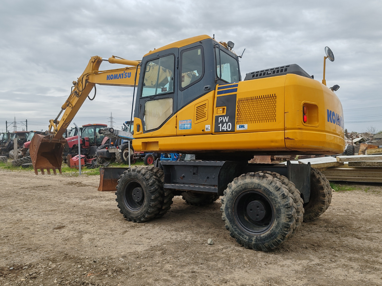 Komatsu PW140-7 - Excavadora de ruedas: foto 5 Komatsu PW140-7 - Excavadora de ruedas: foto 5