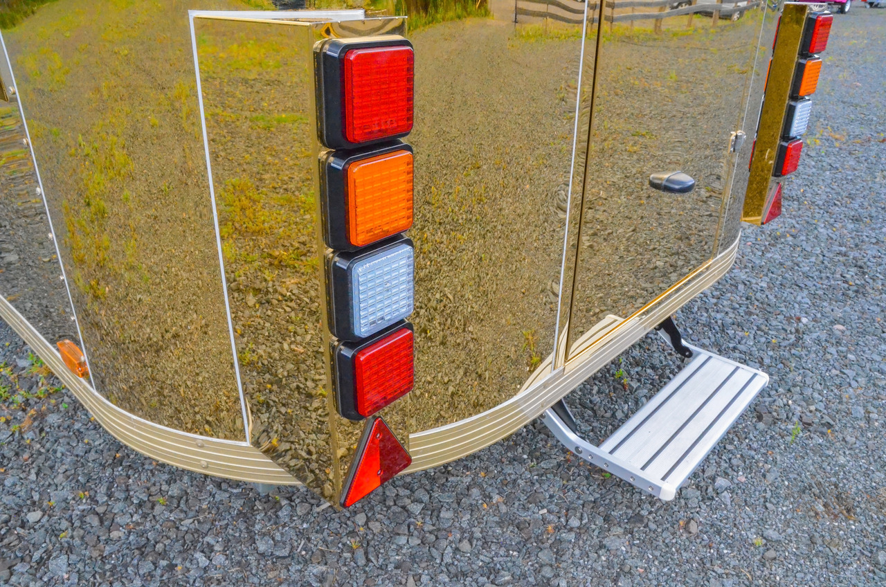 Deli Star Trailer American 6000 - EU Standards - Remolque venta ambulante: foto 5 Deli Star Trailer American 6000 - EU Standards - Remolque venta ambulante: foto 5