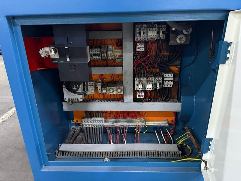 Maquinaria de construcción Bergi Aruga 3200: foto 11