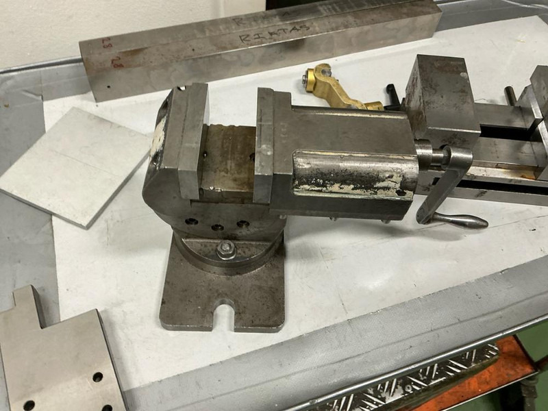 Onbekend - Máquina para metal: foto 4 Onbekend - Máquina para metal: foto 4