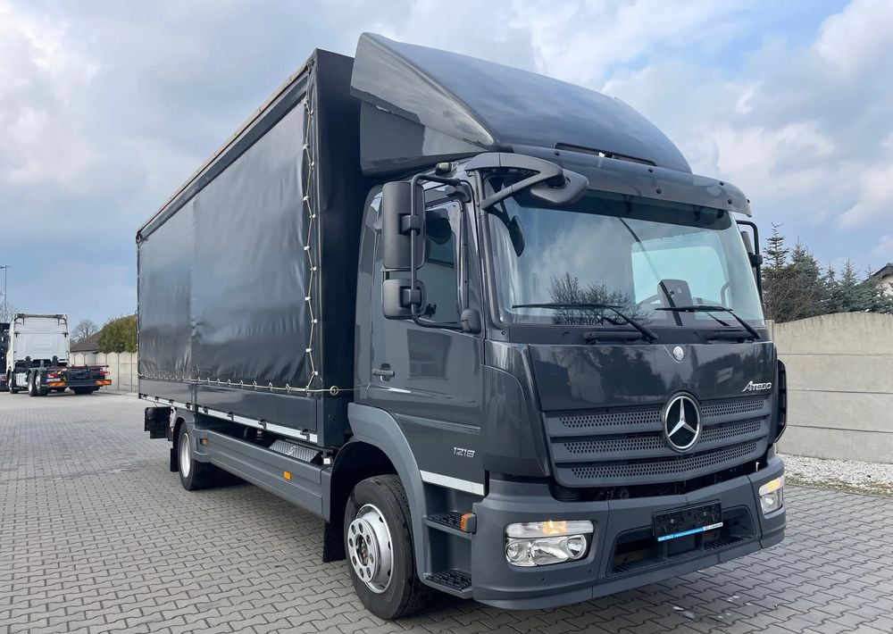 Mercedes-Benz 1218 - Camión lona: foto 4 Mercedes-Benz 1218 - Camión lona: foto 4