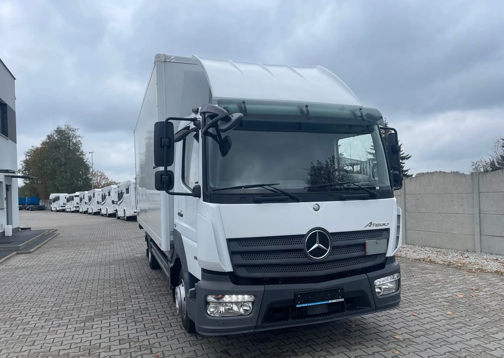 Mercedes-Benz ATEGO 816 DMC 8600 kg - Camión caja cerrada: foto 2 Mercedes-Benz ATEGO 816 DMC 8600 kg - Camión caja cerrada: foto 2