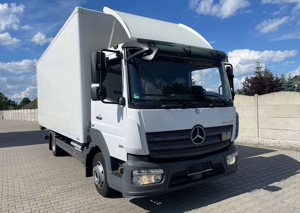 Mercedes-Benz ATEGO 816 ,ładowność 3,1 tony! - Camión caja cerrada: foto 3 Mercedes-Benz ATEGO 816 ,ładowność 3,1 tony! - Camión caja cerrada: foto 3
