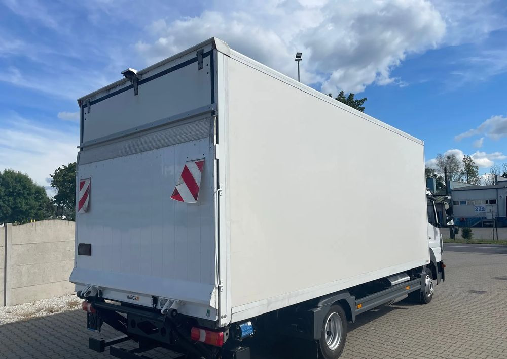 Mercedes-Benz ATEGO 816 ,ładowność 3,1 tony! - Camión caja cerrada: foto 5 Mercedes-Benz ATEGO 816 ,ładowność 3,1 tony! - Camión caja cerrada: foto 5