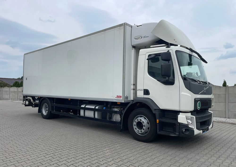 Volvo FE 18.250 Chłodnia! EURO 6! - Camión frigorífico: foto 4 Volvo FE 18.250 Chłodnia! EURO 6! - Camión frigorífico: foto 4