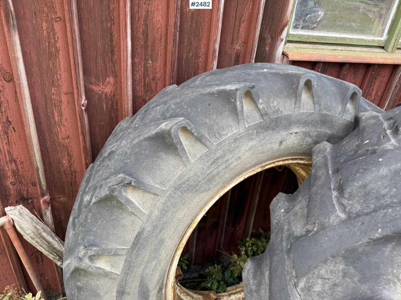 2 tractor tires with rims and rings - Rueda completa para Maquinaria agrícola: foto 4 2 tractor tires with rims and rings - Rueda completa para Maquinaria agrícola: foto 4