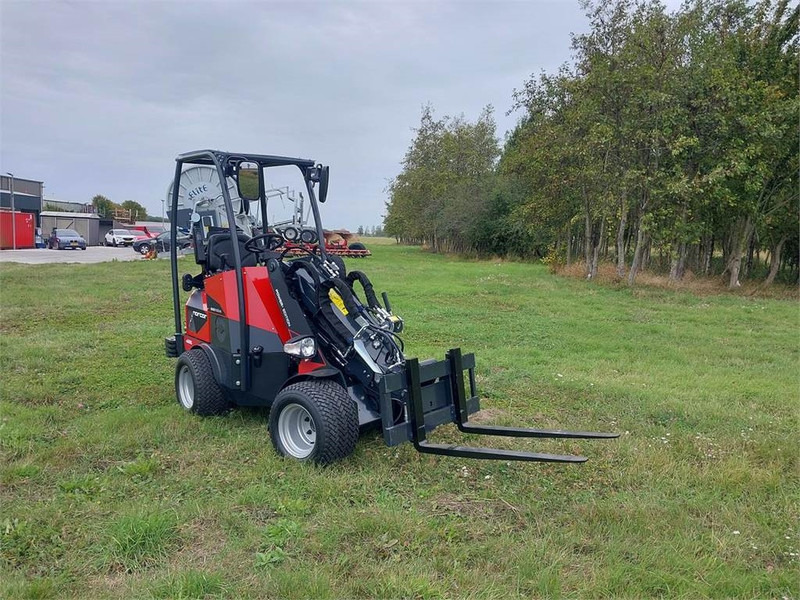 NORCAR a6226 automotive - Minicargadora de cadenas: foto 5 NORCAR a6226 automotive - Minicargadora de cadenas: foto 5